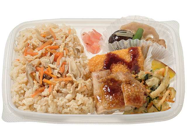 きのこ御飯幕の内
Makunouchi Bento with Mushroom Rice